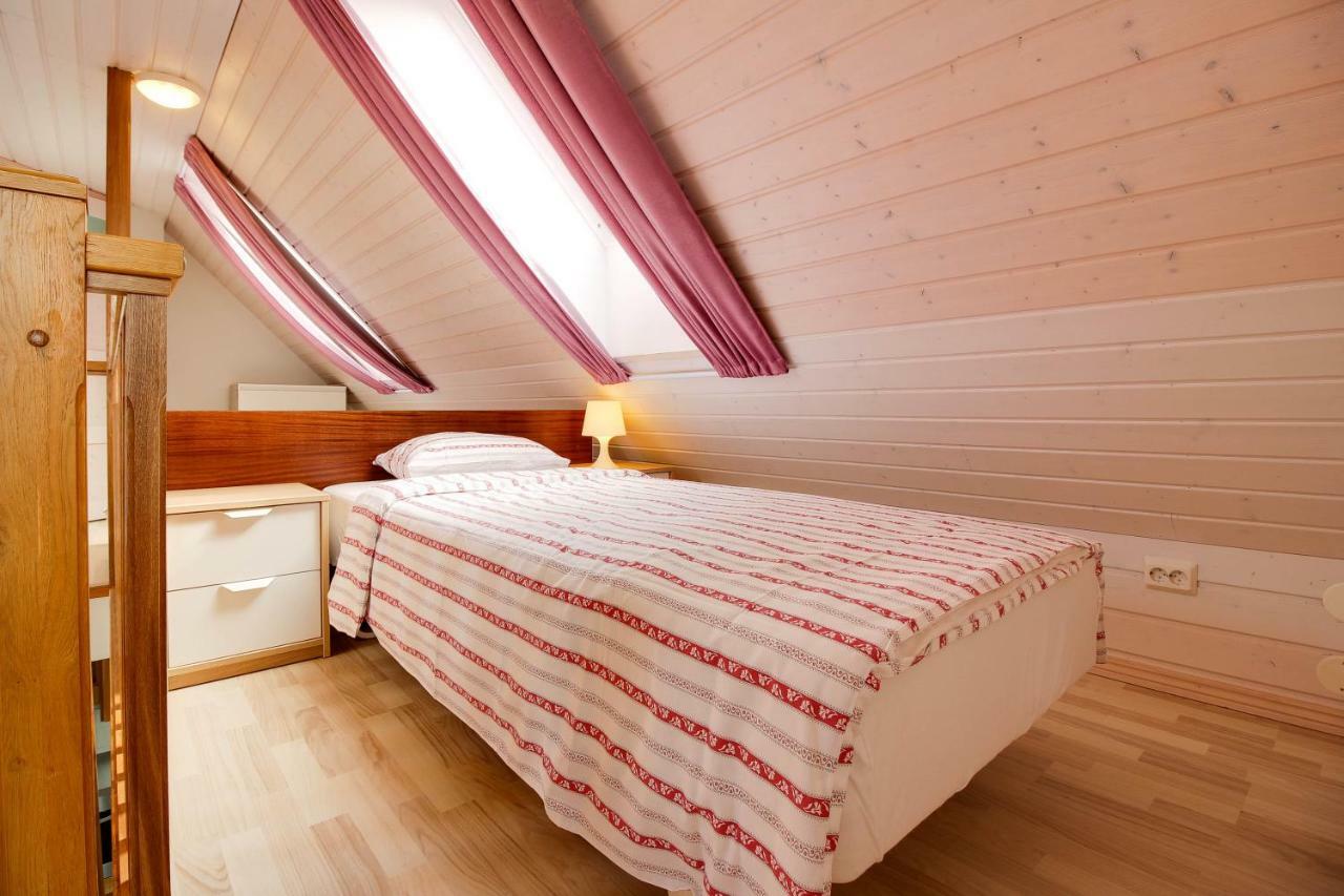 Kasekese Holiday Home With Sauna And Garden Kuressaare Exterior photo